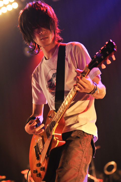 BUMP OF CHICKEN 2011-12 TOUR『GOOD GLIDER TOUR』at ZEPP TOKYO 1.31 ライヴ・レポート  音楽情報サイト mFound